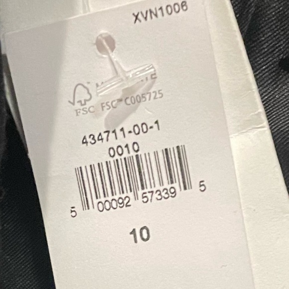 Loulou Flannel Black Blazer (Banana Republic Factory) - Picture 8 of 8